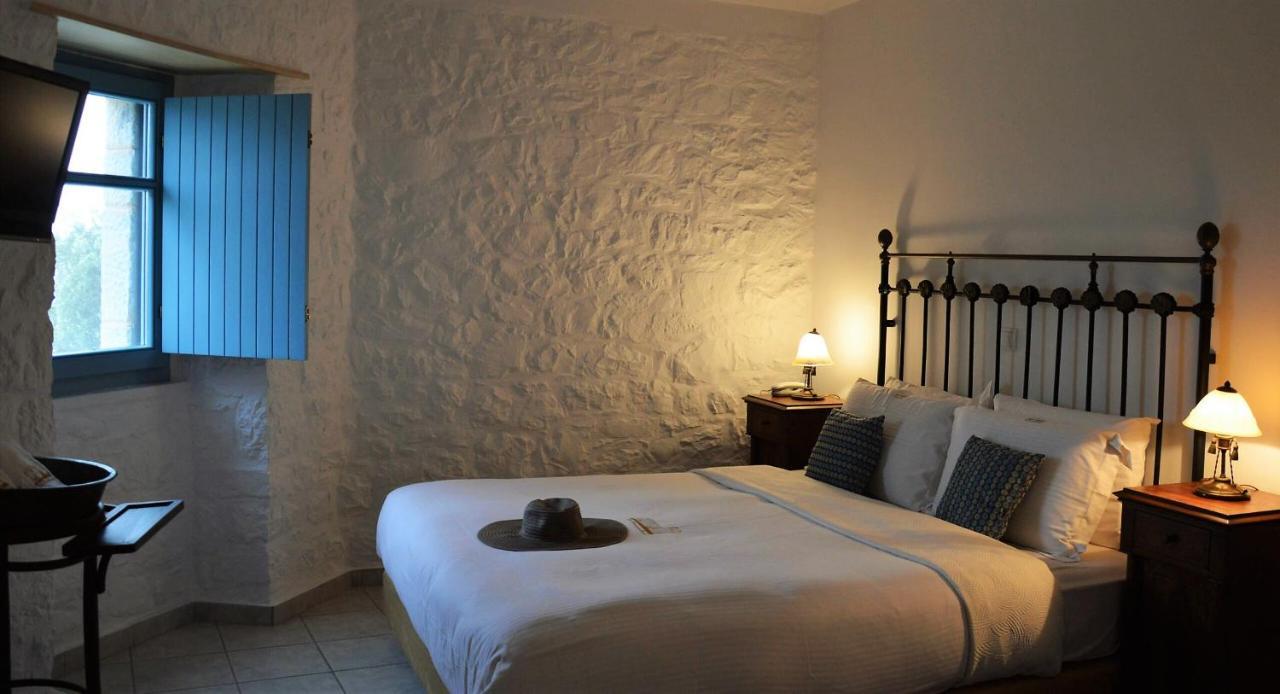 Lithos Stone Suites Areópoli Eksteriør bilde