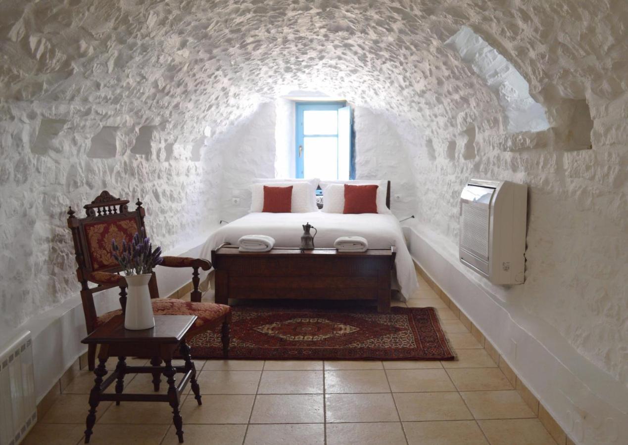 Lithos Stone Suites Areópoli Eksteriør bilde