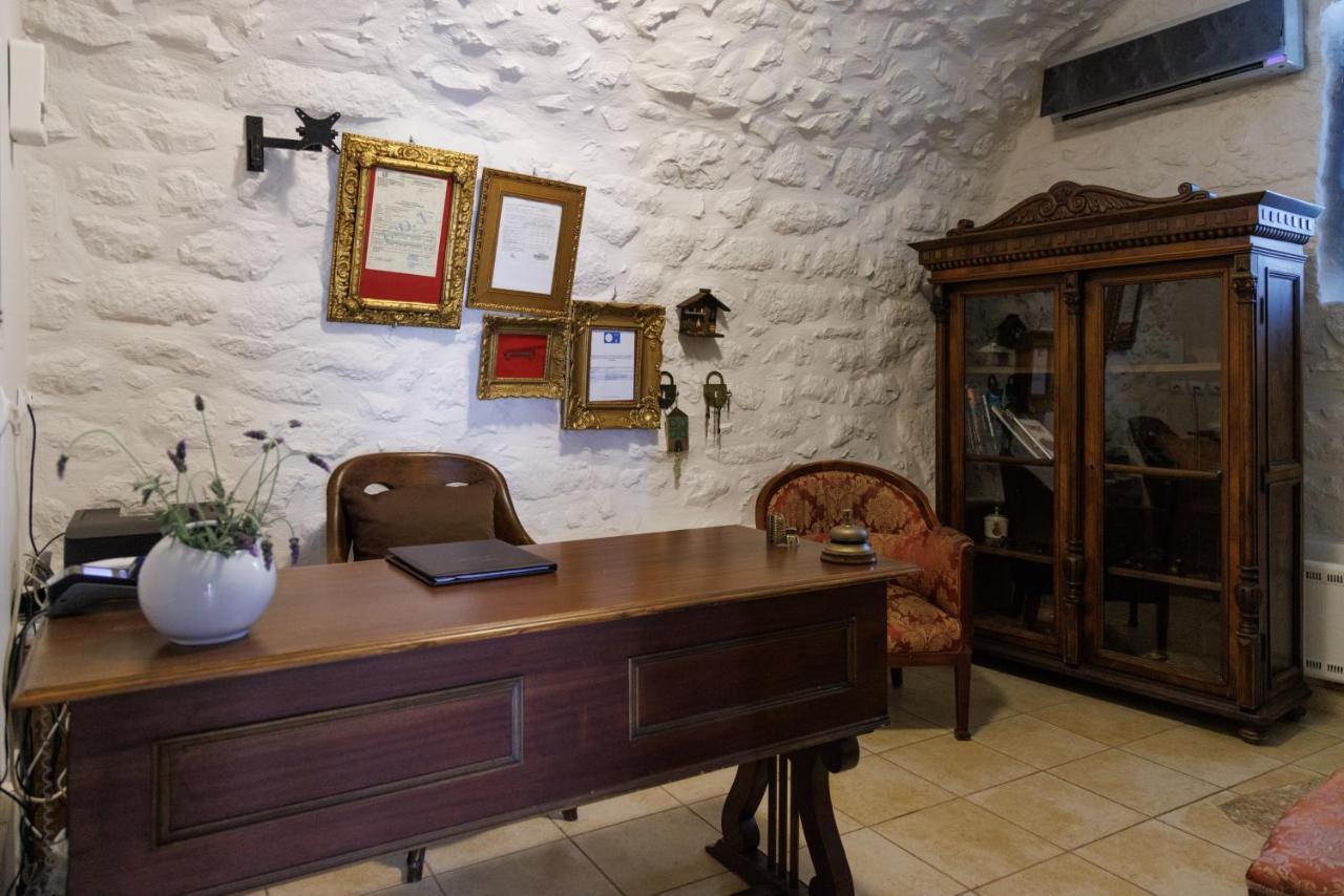 Lithos Stone Suites Areópoli Eksteriør bilde