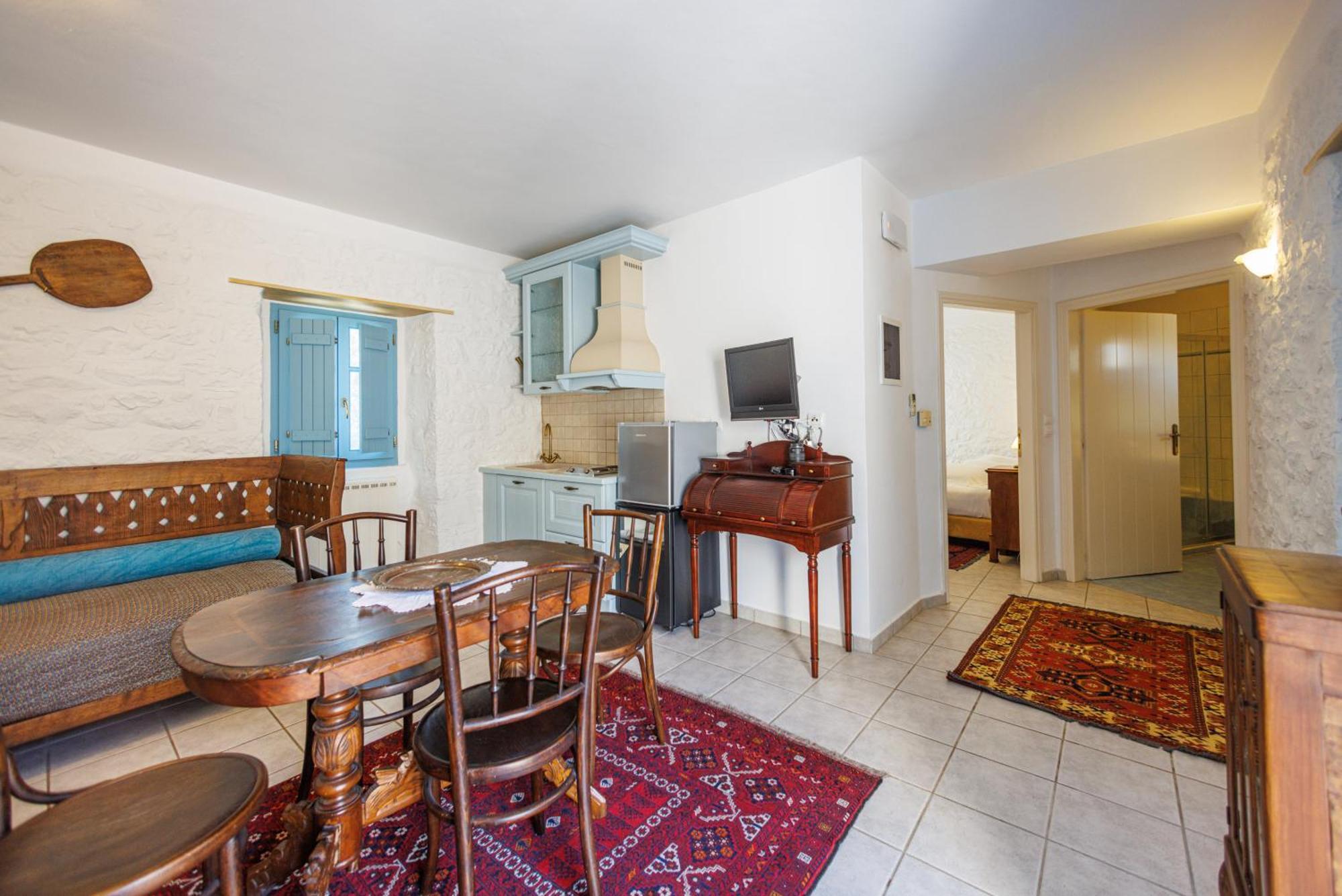 Lithos Stone Suites Areópoli Rom bilde